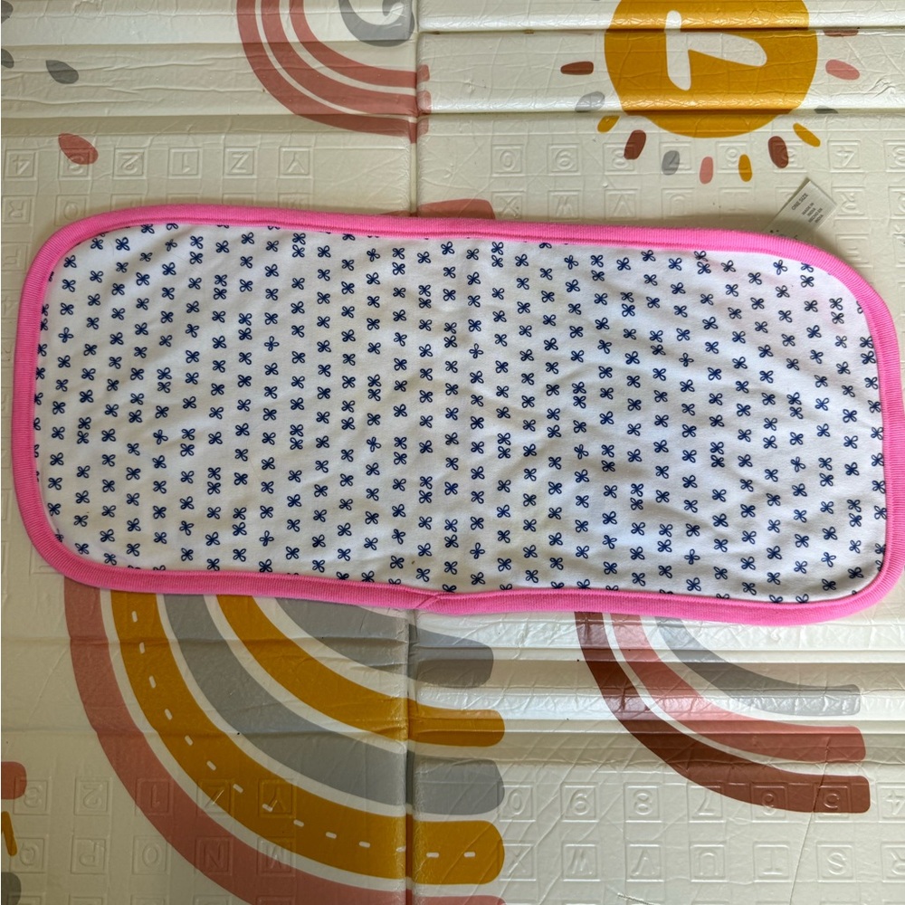 Simple Multicolor Baby Bib Set - Picture 3 of 11